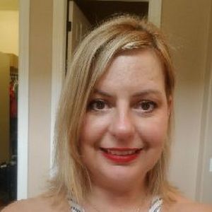 Meet your Posher, Cynthia